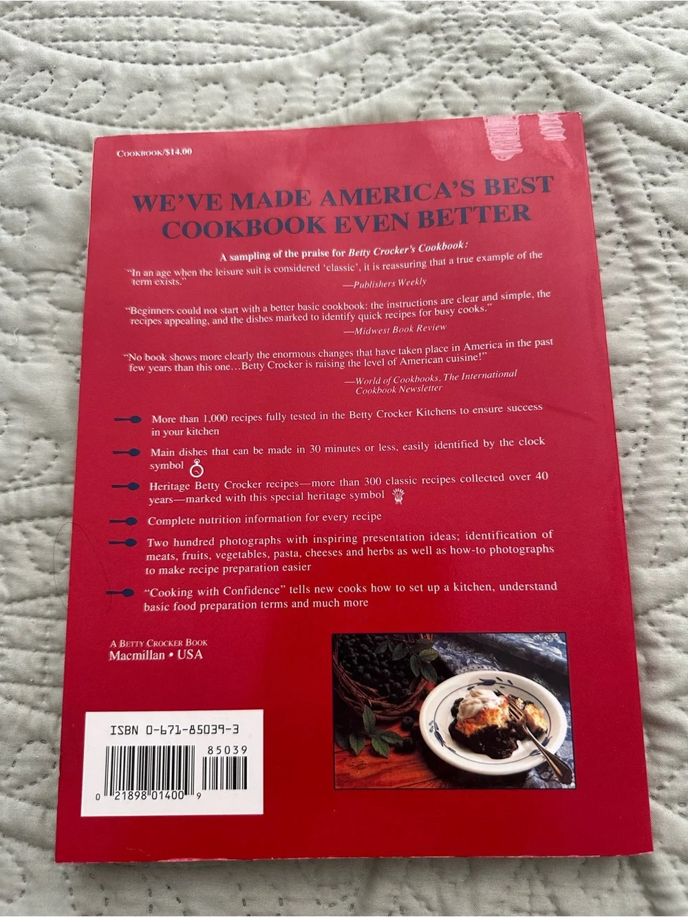 Betty Crocker Cookbook- 1000+ recipes-some 30 min and lessNYTimes bestseller
